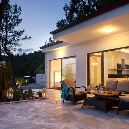Islamlar Sleeps 6 With Pool Air Con And Wifi Vila Islamlar (Mediterranean)