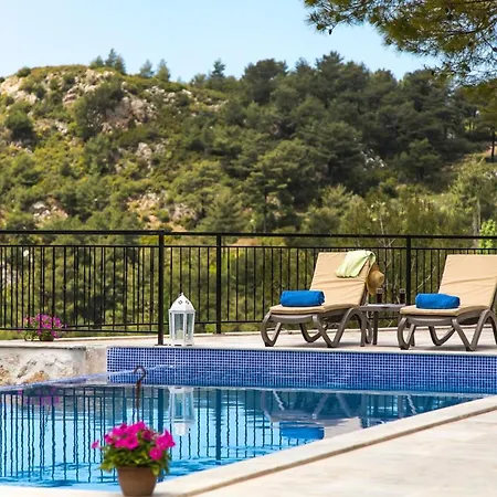 Islamlar Sleeps 6 With Pool Air Con And Wifi